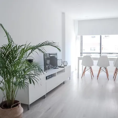 Perfect Summer Beach House Apartment *
